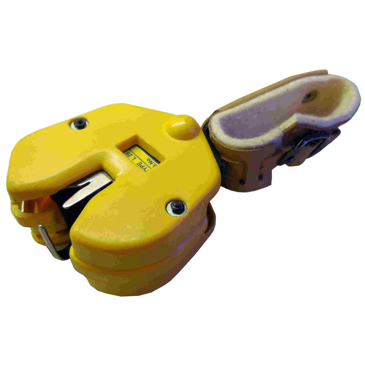 Fishermann type hand knotter, yellow moulded body, Type L 26